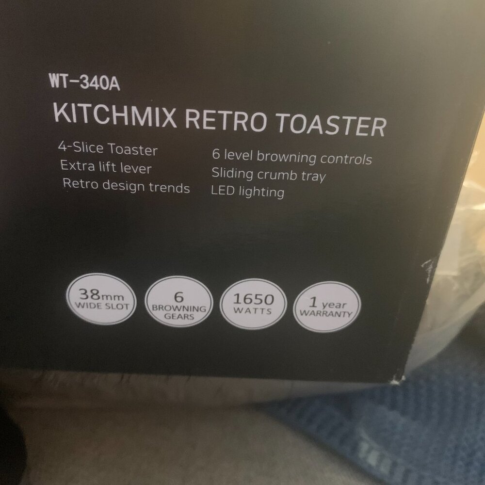 Retro Toaster - Picture 2 of 2